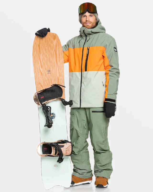 Simplistic Monochrome Quiksilver Sycamore Snow Jacket