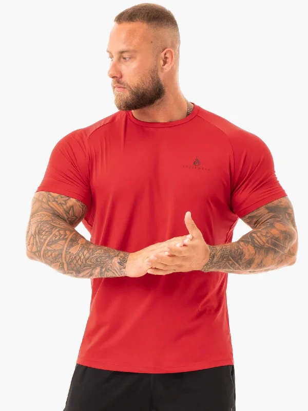 Simplified Chic Breeze T-Shirt - Red