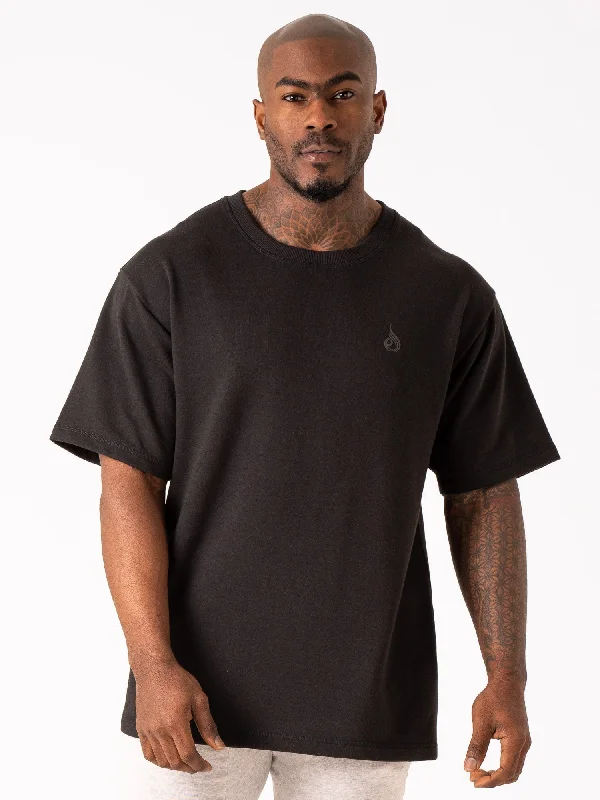 Classic Neutrals Throwback Fleece Oversized T-Shirt - Black