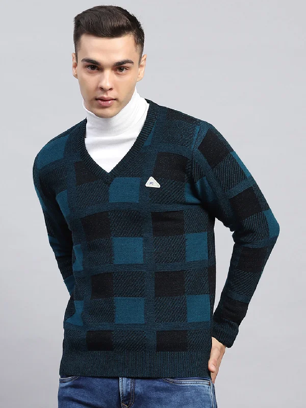 Sporty Fitwear Men Blue Check V Neck Full Sleeve Pullover