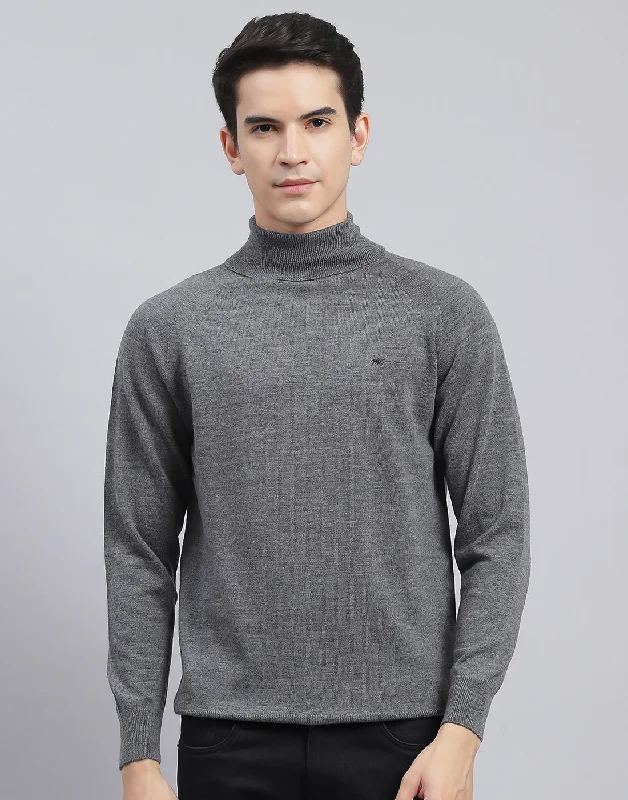 Simplified Chic Men Grey Solid High Neck Full Sleeve Pullover